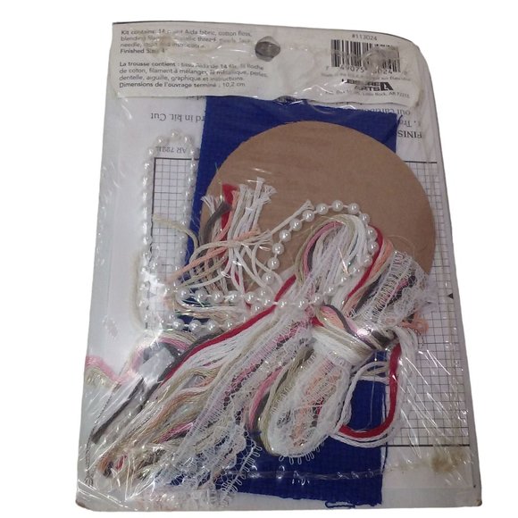 Bundle Lot of 2 Needlework Kits Christmas Snow Babies Leisure Arts 113024 NIP - Picture 4 of 8